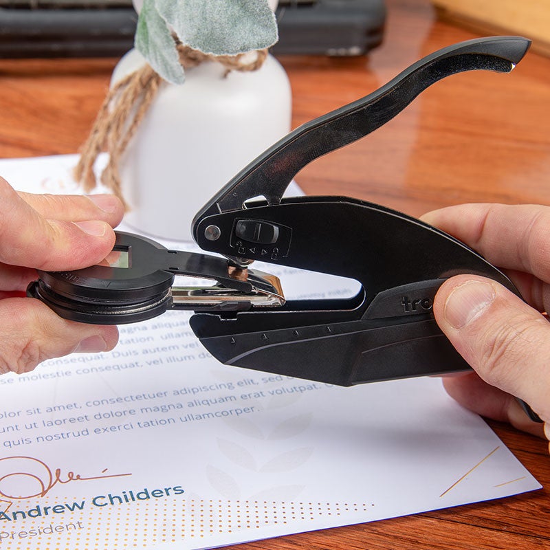 The embosser insert is easily removed for tight tidy storage.